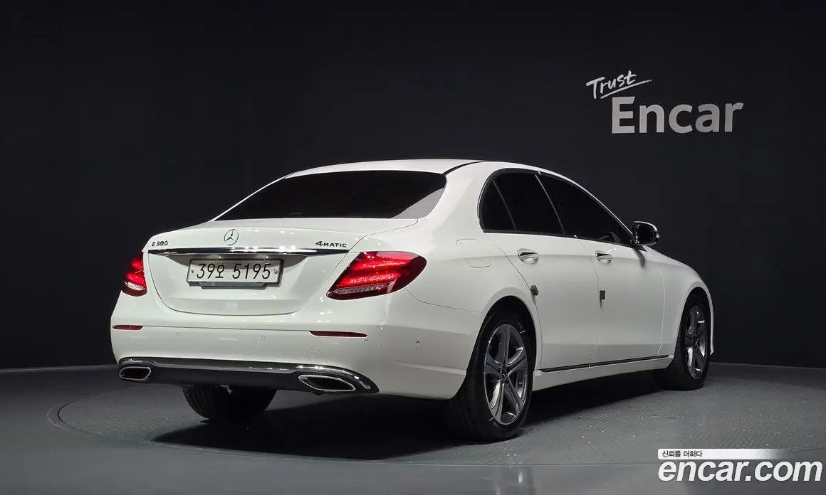 Mercedes-Benz E-Class 2017 2.0 автомат (гидро), фото 2 Mercedes-Benz E-Class 2017 2.0 автомат (гидро), фото 2