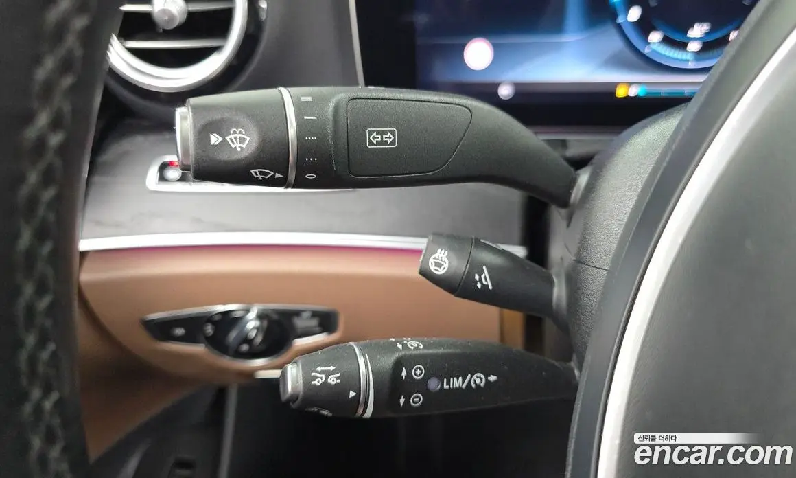 Mercedes-Benz E-Class 2017 2.0 автомат (гидро), фото 27 Mercedes-Benz E-Class 2017 2.0 автомат (гидро), фото 27