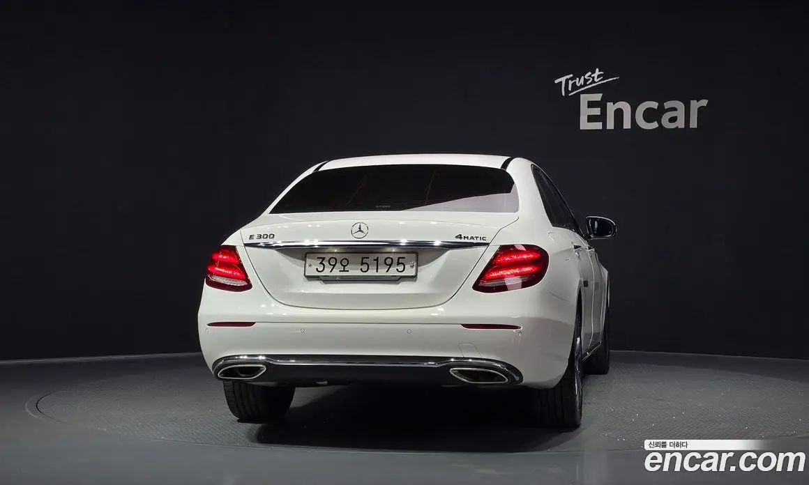 Mercedes-Benz E-Class 2017 2.0 автомат (гидро), фото 4 Mercedes-Benz E-Class 2017 2.0 автомат (гидро), фото 4