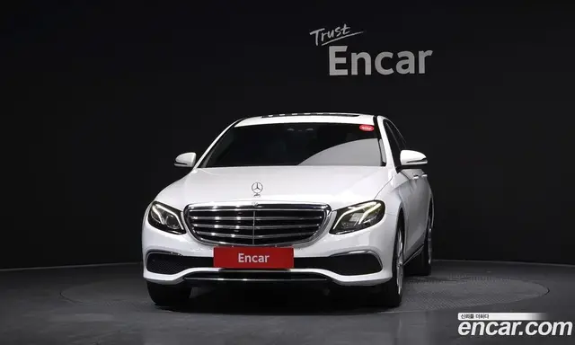 Mercedes-Benz E-Class 2017 1.9 автомат (гидро), миниатюра 3