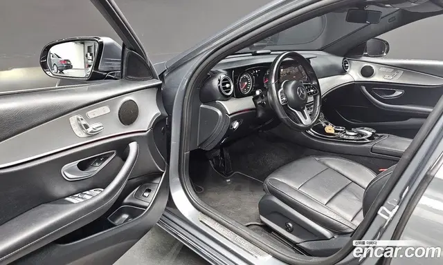 Mercedes-Benz E-Class 2018 2.0 автомат (гидро), миниатюра 12