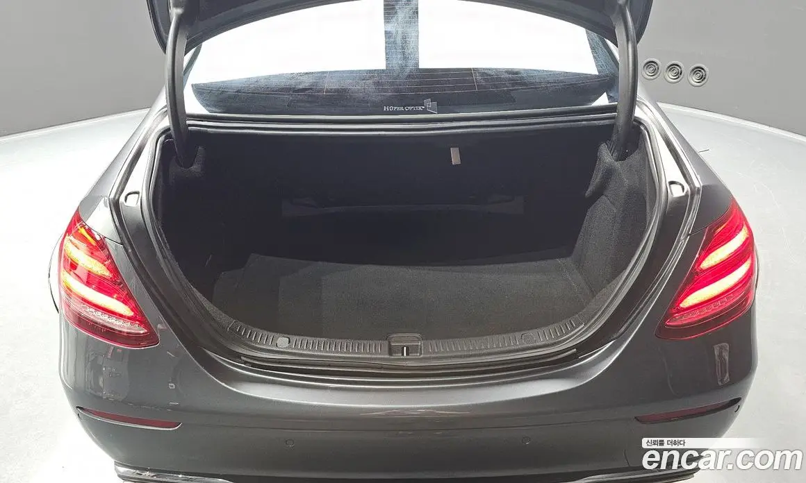 Mercedes-Benz E-Class 2018 2.0 автомат (гидро), фото 19
