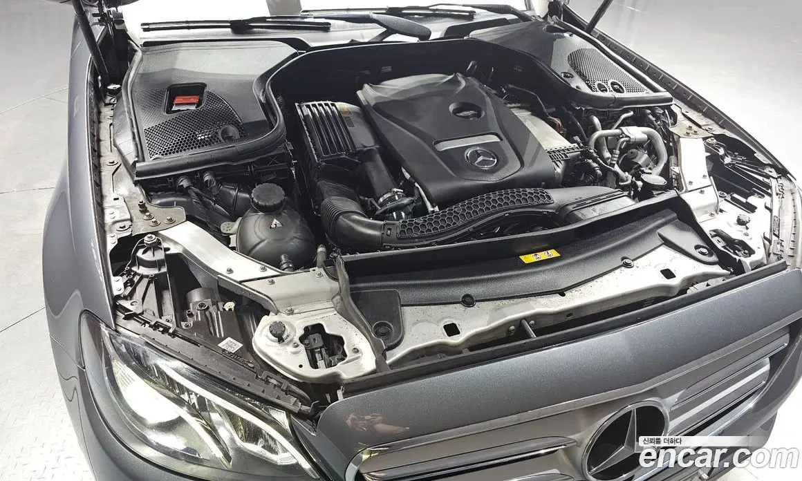 Mercedes-Benz E-Class 2018 2.0 автомат (гидро), фото 6