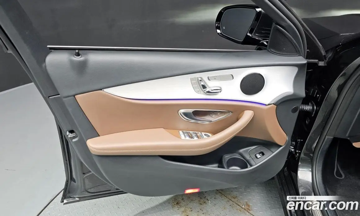 Mercedes-Benz E-Class 2021 2.0 автомат (гидро), фото 24