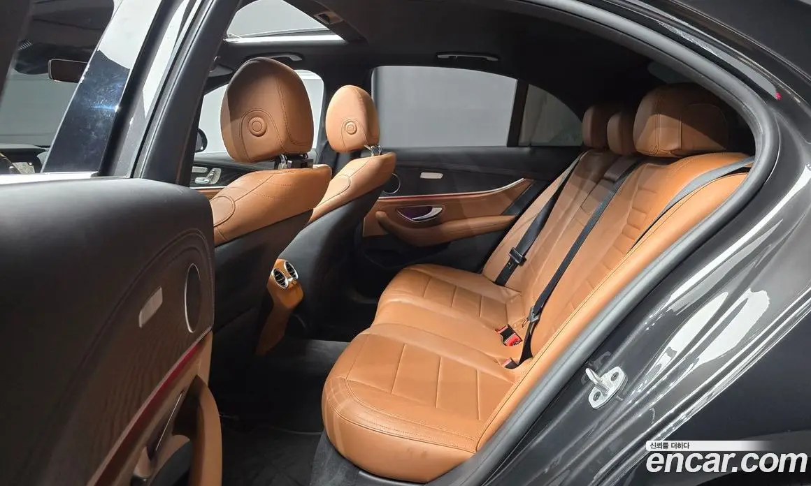 Mercedes-Benz E-Class 2021 1.9 автомат (гидро), фото 18