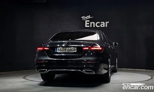 Mercedes-Benz E-Class 2021 1.9 автомат (гидро), миниатюра 4