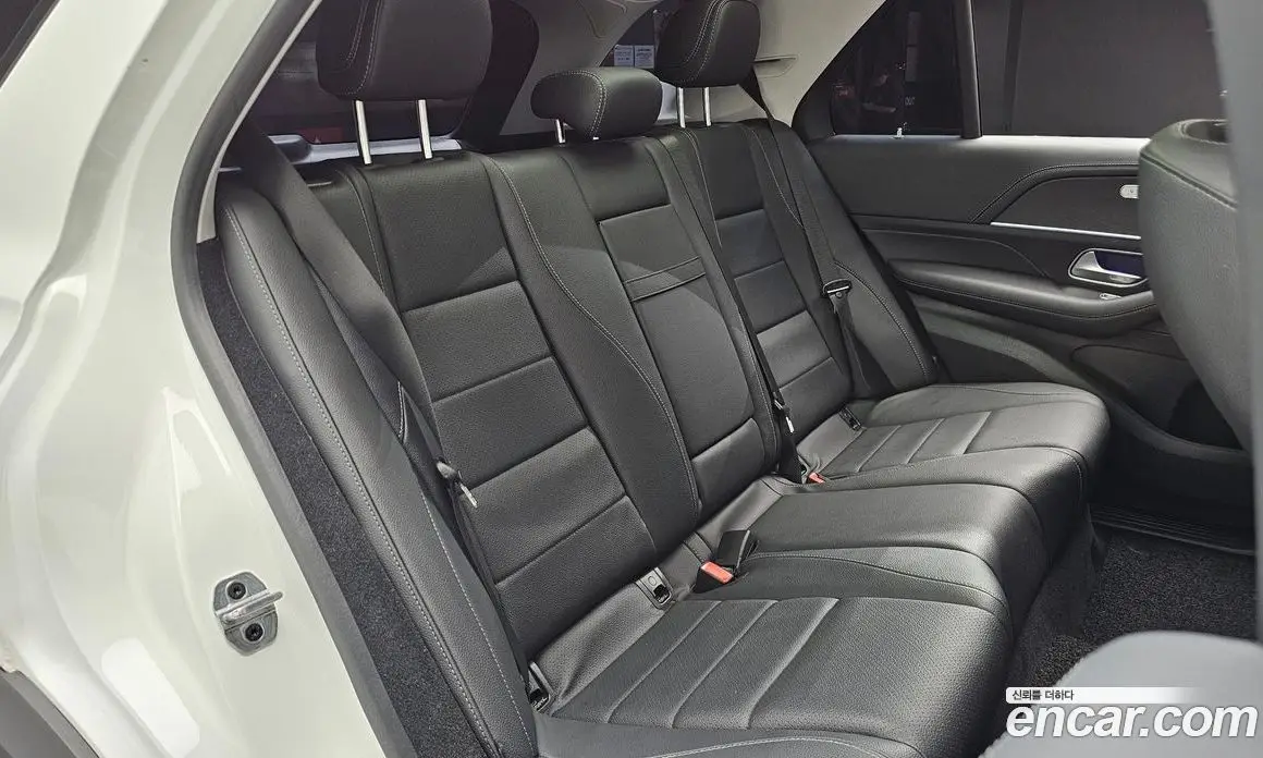 Mercedes-Benz GLE-Class 2024 2.0 автомат (гидро), фото 17 Mercedes-Benz GLE-Class 2024 2.0 автомат (гидро), фото 17