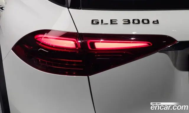 Mercedes-Benz GLE-Class 2024 2.0 автомат (гидро), миниатюра 9 Mercedes-Benz GLE-Class 2024 2.0 автомат (гидро), миниатюра 9
