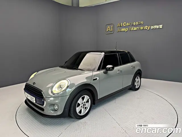 Mini Cooper 2016 1.5 автомат (гидро), миниатюра 2