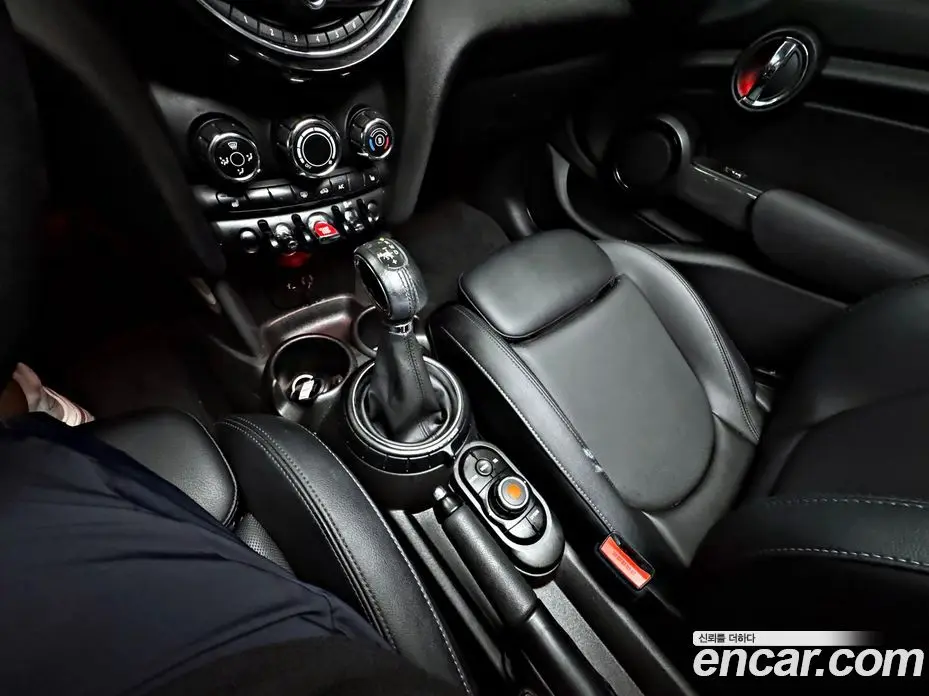 Mini Cooper 2016 1.5 автомат (гидро), фото 18