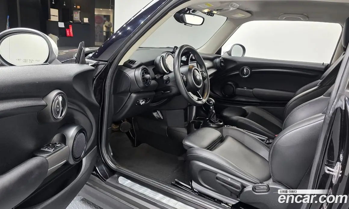 Mini Cooper 2018 1.5 автомат (гидро), фото 13 Mini Cooper 2018 1.5 автомат (гидро), фото 13