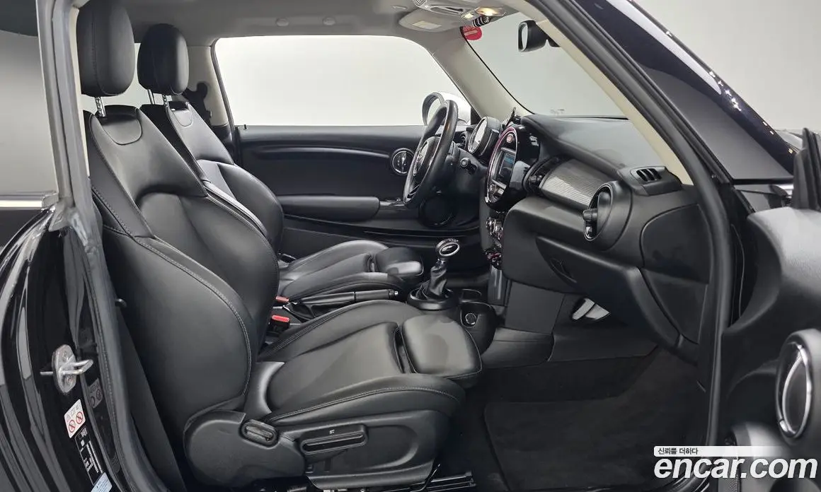 Mini Cooper 2018 1.5 автомат (гидро), фото 16 Mini Cooper 2018 1.5 автомат (гидро), фото 16