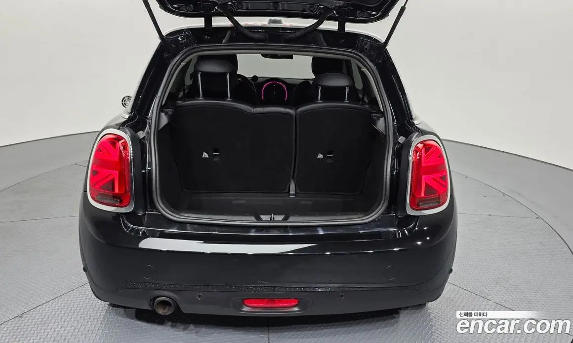 Mini Cooper 2018 1.5 автомат (гидро), фото 26 Mini Cooper 2018 1.5 автомат (гидро), фото 26