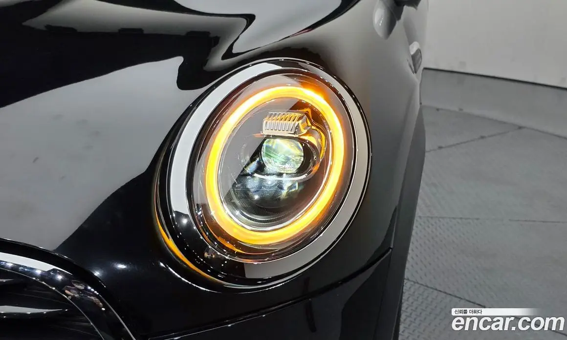 Mini Cooper 2018 1.5 автомат (гидро), фото 8 Mini Cooper 2018 1.5 автомат (гидро), фото 8