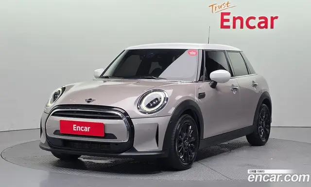 Mini Cooper 2023 1.5 автомат (гидро), миниатюра 1