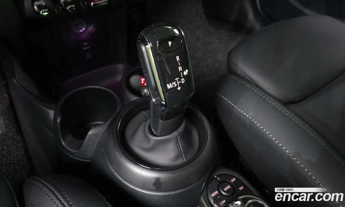 Mini Cooper 2023 1.5 автомат (гидро), фото 12