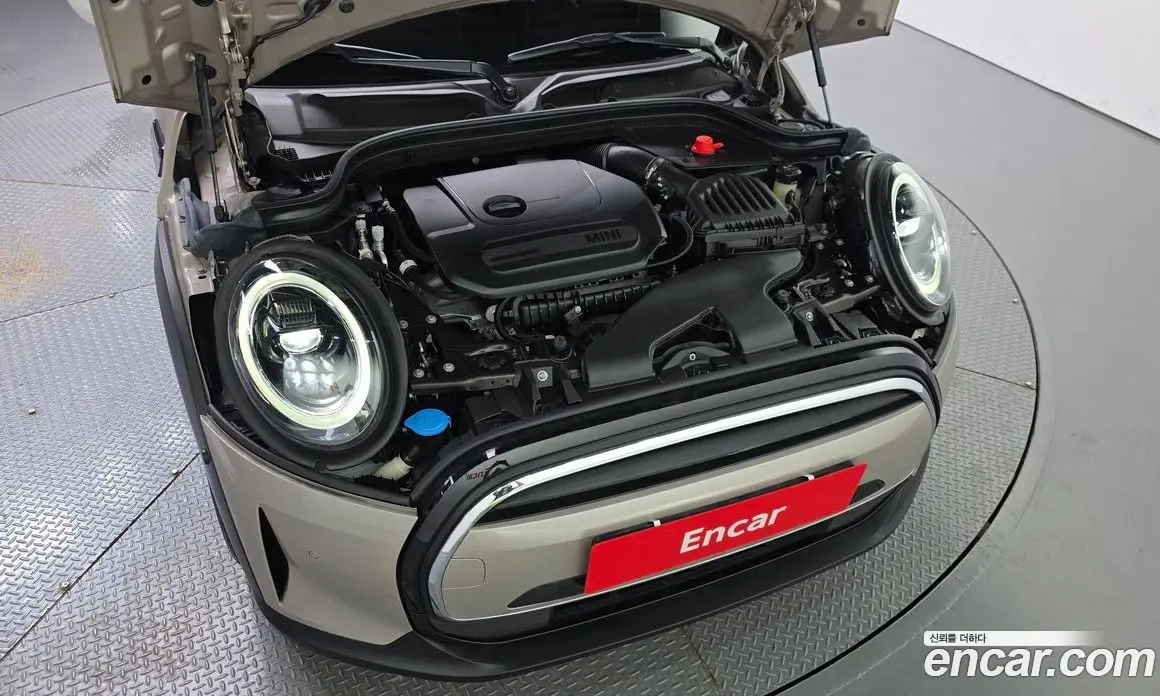 Mini Cooper 2023 1.5 автомат (гидро), фото 6