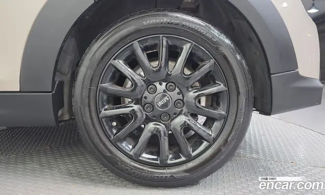 Mini Cooper 2023 1.5 автомат (гидро), миниатюра 7
