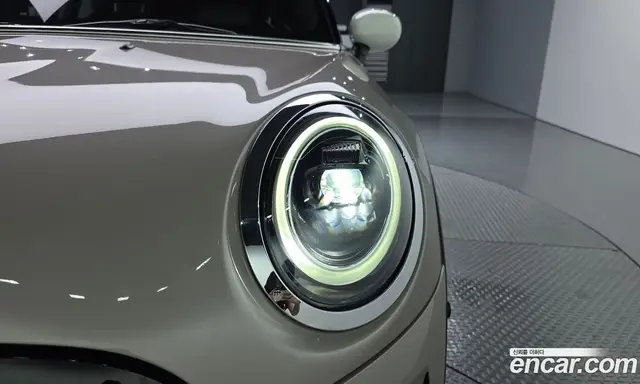 Mini Cooper 2023 1.5 автомат (гидро), миниатюра 8