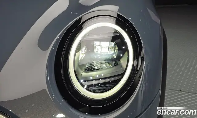 Mini Cooper Convertible 2025 2.0 автомат (гидро), миниатюра 8 Mini Cooper Convertible 2025 2.0 автомат (гидро), миниатюра 8