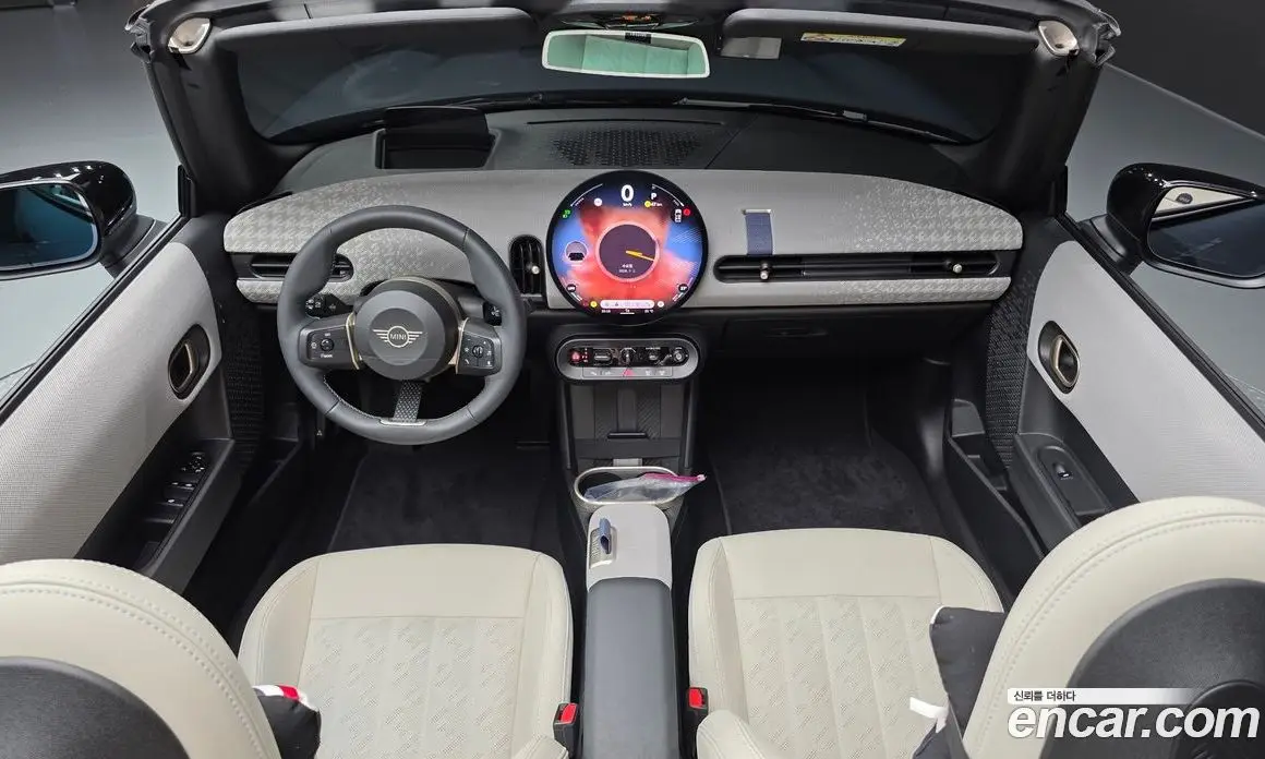 Mini Cooper Convertible 2025 2.0 автомат (гидро), фото 10 Mini Cooper Convertible 2025 2.0 автомат (гидро), фото 10