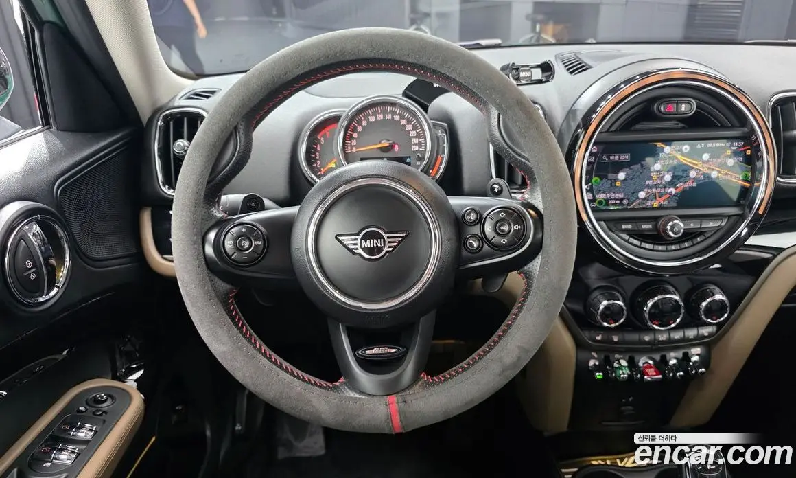 Mini Countryman 2020 2.0 автомат (гидро), фото 19 Mini Countryman 2020 2.0 автомат (гидро), фото 19