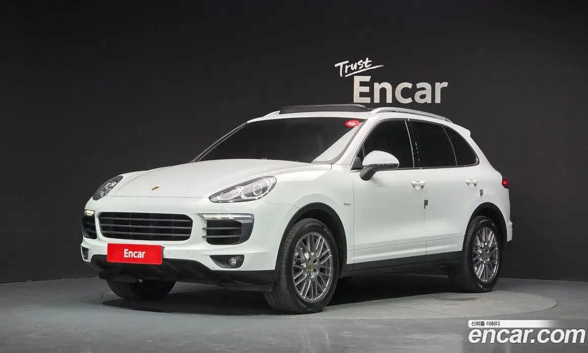 Porsche Cayenne 2016 3.0 автомат (гидро), фото 1 Porsche Cayenne 2016 3.0 автомат (гидро), фото 1