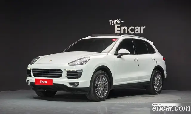 Porsche Cayenne 2016 3.0 автомат (гидро), миниатюра 1 Porsche Cayenne 2016 3.0 автомат (гидро), миниатюра 1