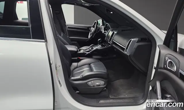 Porsche Cayenne 2016 3.0 автомат (гидро), миниатюра 11 Porsche Cayenne 2016 3.0 автомат (гидро), миниатюра 11