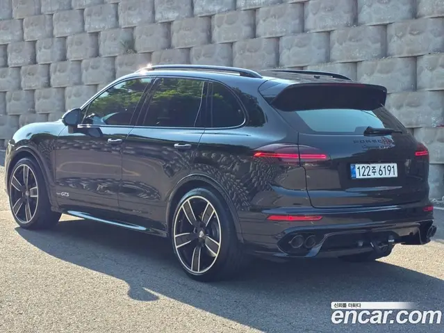 Porsche Cayenne 2016 3.6 автомат (гидро), миниатюра 2 Porsche Cayenne 2016 3.6 автомат (гидро), миниатюра 2