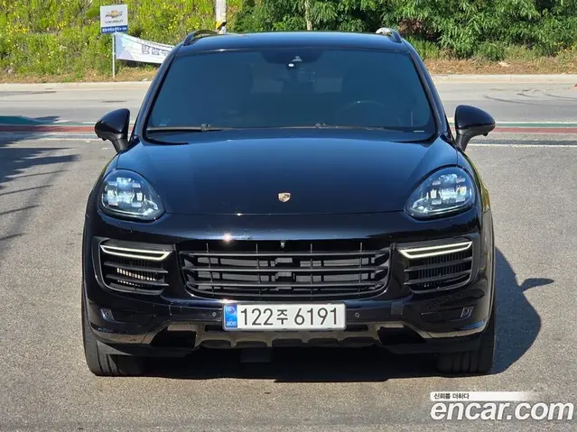 Porsche Cayenne 2016 3.6 автомат (гидро), миниатюра 3 Porsche Cayenne 2016 3.6 автомат (гидро), миниатюра 3