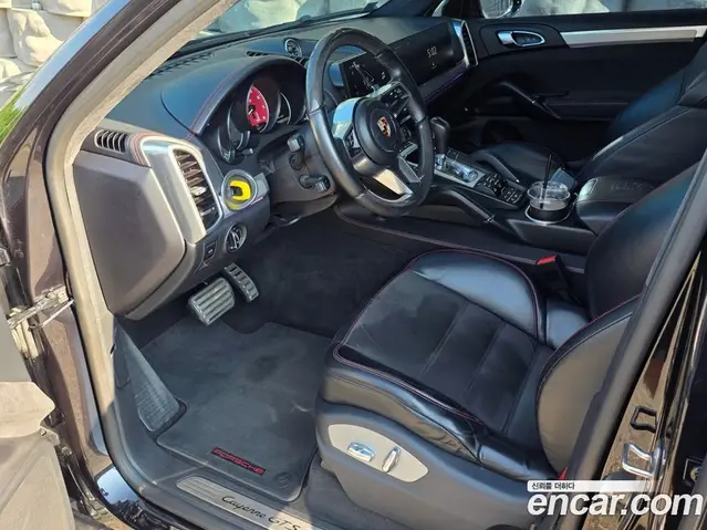Porsche Cayenne 2016 3.6 автомат (гидро), миниатюра 10 Porsche Cayenne 2016 3.6 автомат (гидро), миниатюра 10