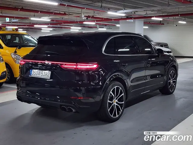 Porsche Cayenne 2021 4.0 автомат (гидро), миниатюра 2 Porsche Cayenne 2021 4.0 автомат (гидро), миниатюра 2