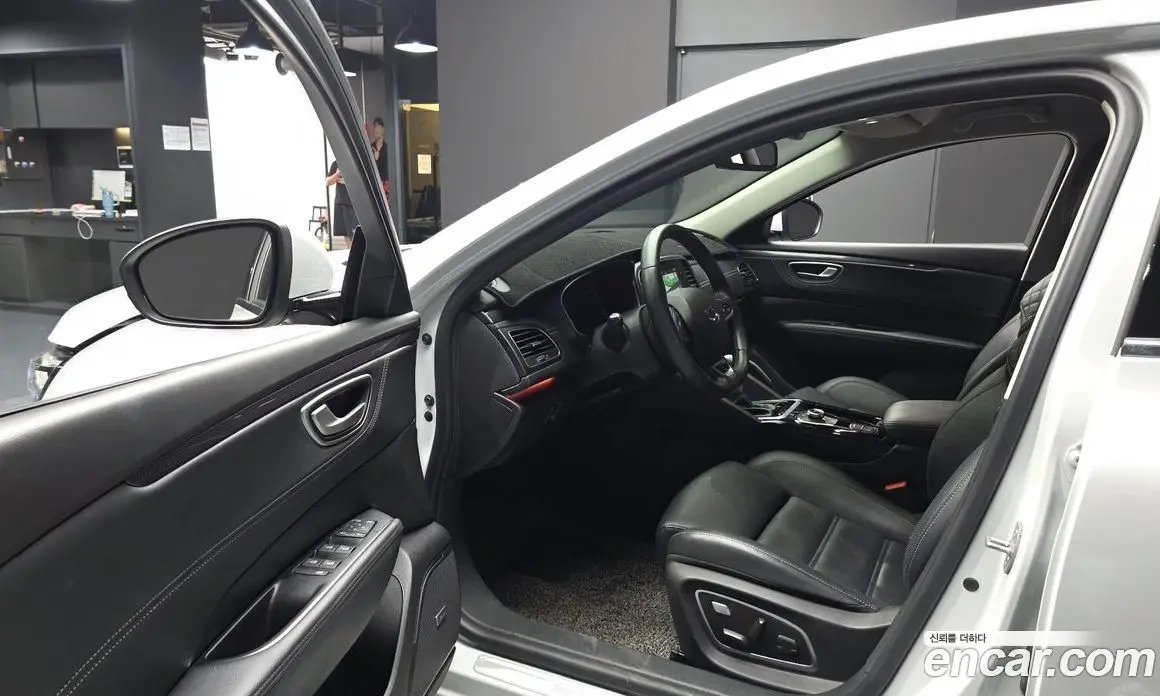 Renault (Samsung) SM6 2018 2.0 автомат (гидро), фото 13 Renault (Samsung) SM6 2018 2.0 автомат (гидро), фото 13