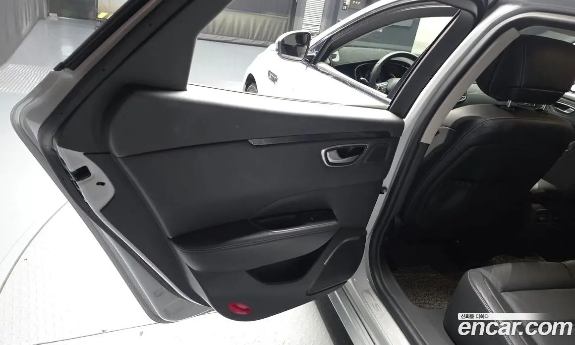 Renault (Samsung) SM6 2018 2.0 автомат (гидро), фото 15 Renault (Samsung) SM6 2018 2.0 автомат (гидро), фото 15