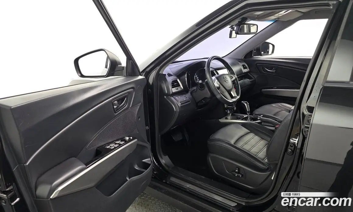 SsangYong TIBOLI 2015 1.6 автомат (гидро), фото 10 SsangYong TIBOLI 2015 1.6 автомат (гидро), фото 10