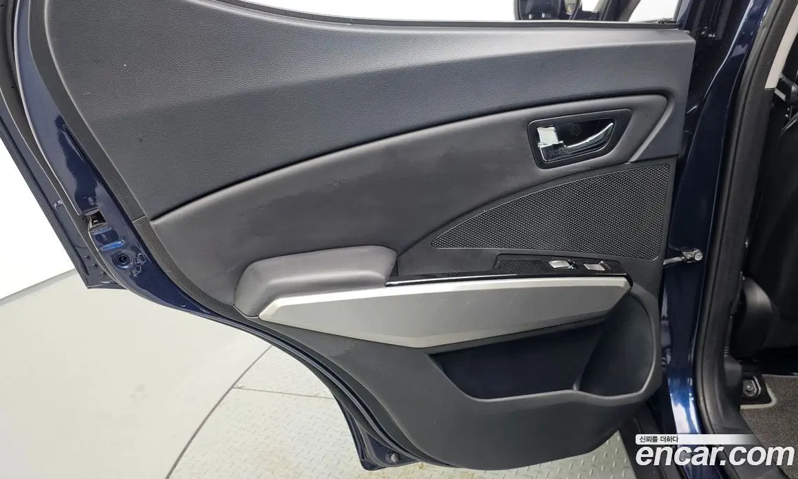 SsangYong TIBOLI 2016 1.6 автомат (гидро), фото 15 SsangYong TIBOLI 2016 1.6 автомат (гидро), фото 15