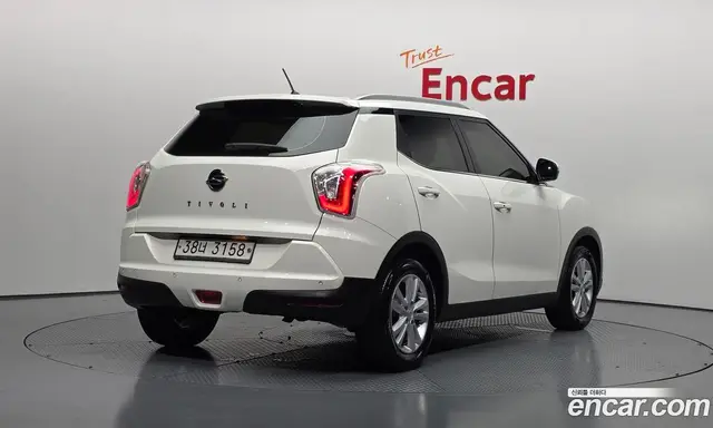 SsangYong TIBOLI 2017 1.6 автомат (гидро), миниатюра 2