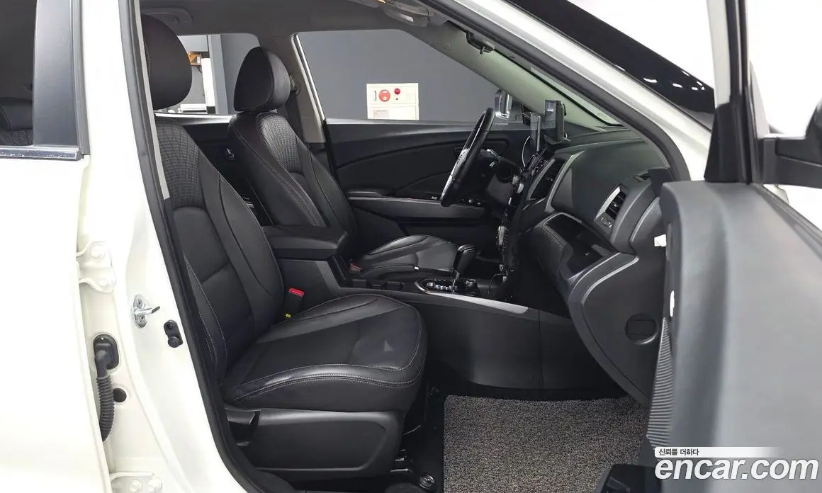 SsangYong TIBOLI 2017 1.6 автомат (гидро), фото 17