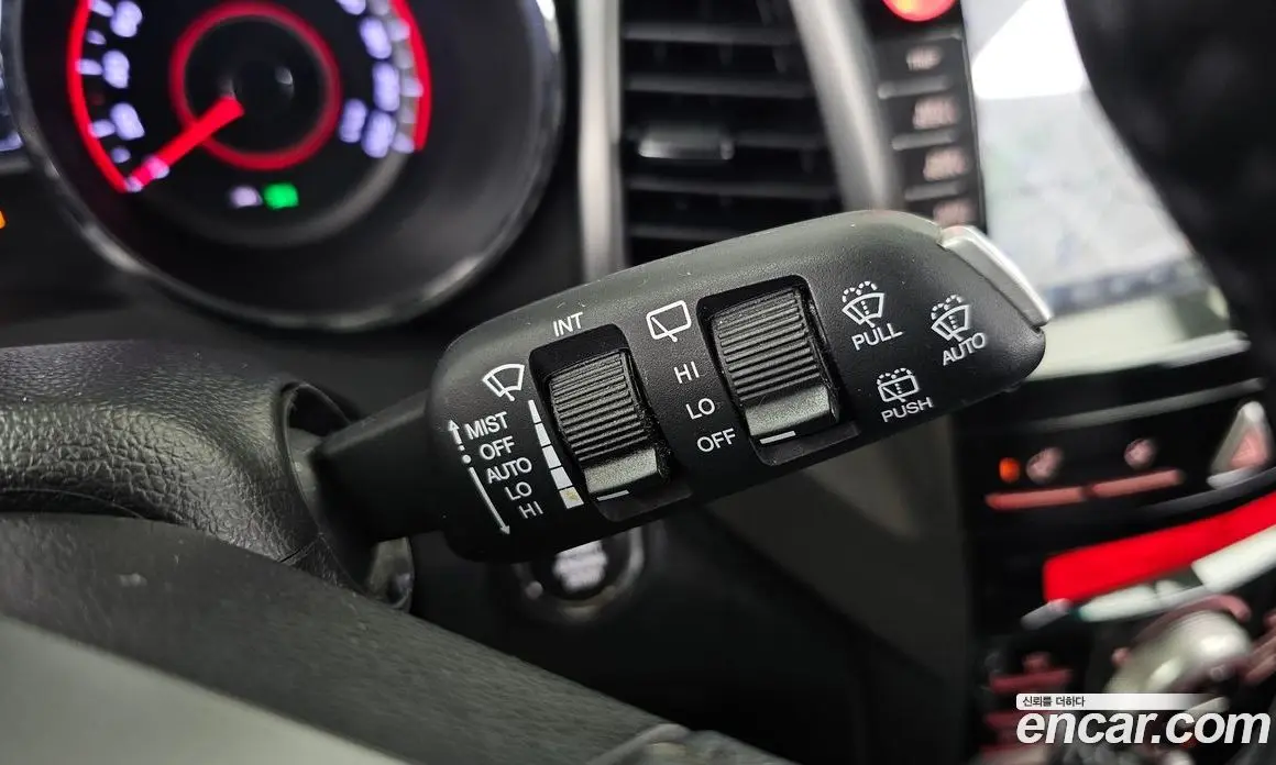 SsangYong TIBOLI 2017 1.6 автомат (гидро), фото 18