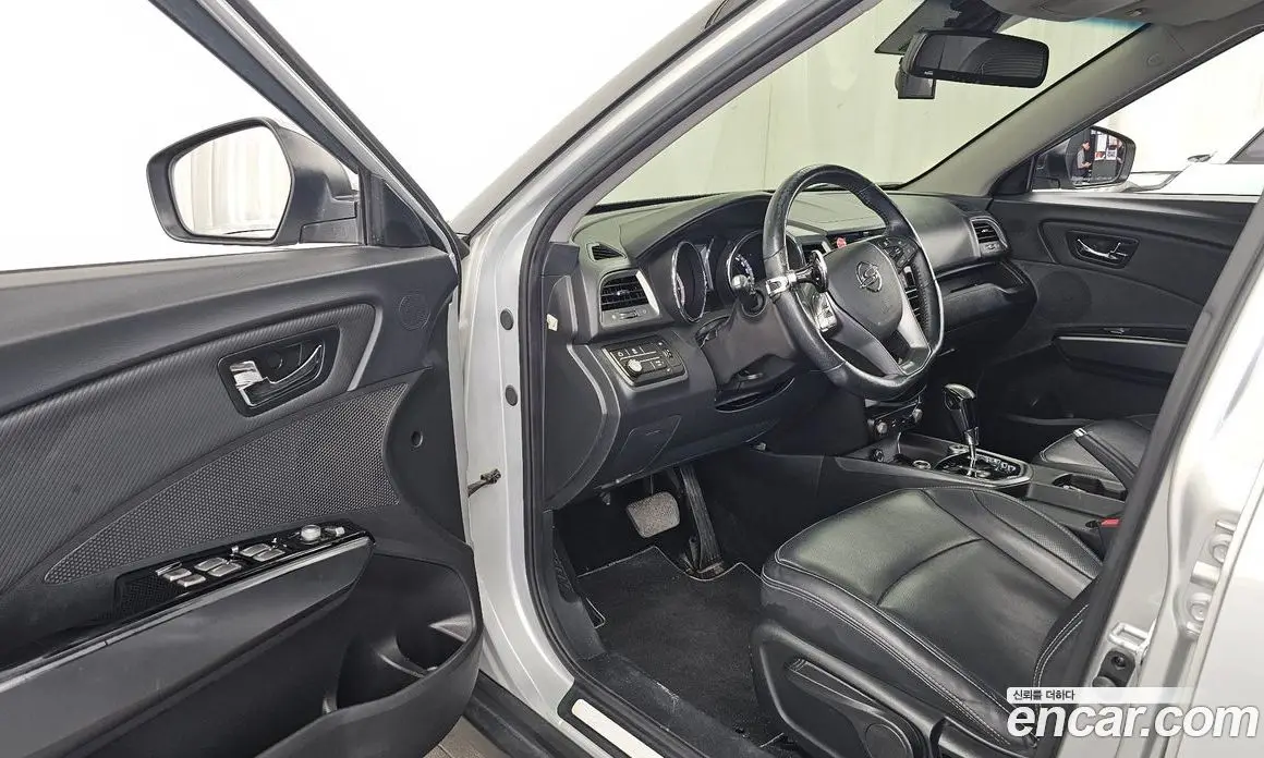 SsangYong TIBOLI 2017 1.6 автомат (гидро), фото 10