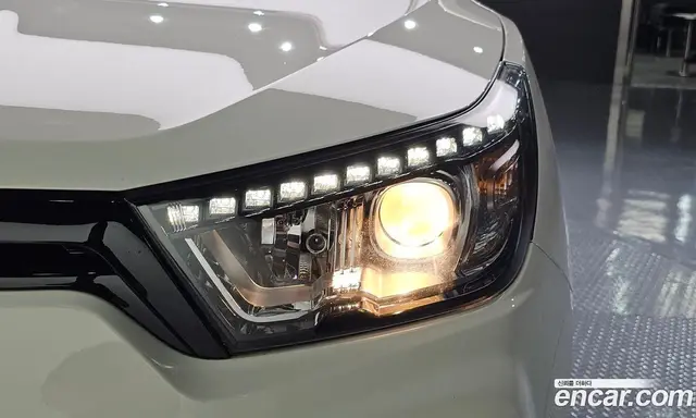 SsangYong TIBOLI 2018 1.6 автомат (гидро), миниатюра 8