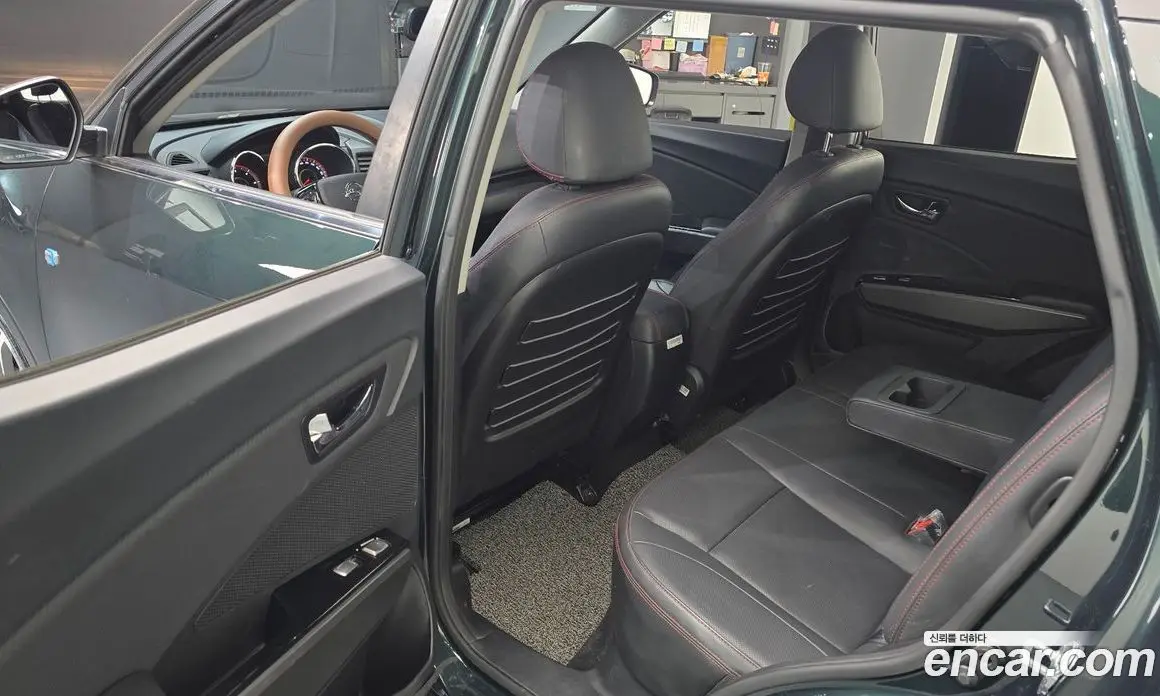 SsangYong TIBOLI 2018 1.6 автомат (гидро), фото 12 SsangYong TIBOLI 2018 1.6 автомат (гидро), фото 12