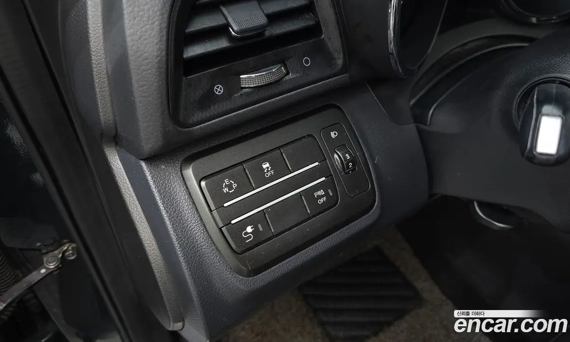 SsangYong TIBOLI 2018 1.6 автомат (гидро), фото 15 SsangYong TIBOLI 2018 1.6 автомат (гидро), фото 15