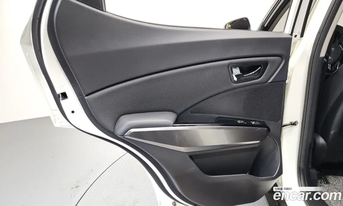 SsangYong TIBOLI 2021 1.5 автомат (гидро), фото 15