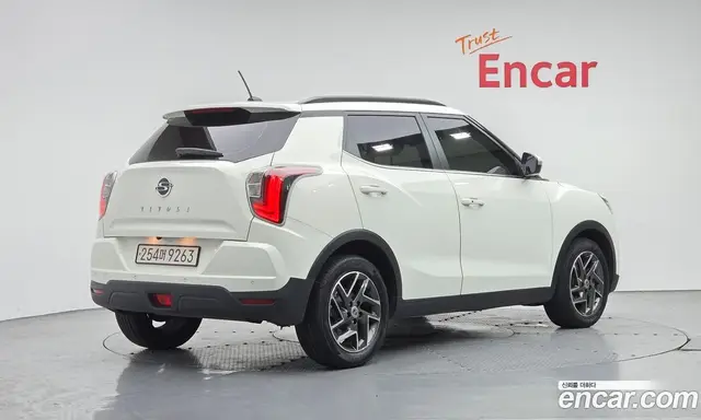 SsangYong TIBOLI 2022 1.5 автомат (гидро), миниатюра 2