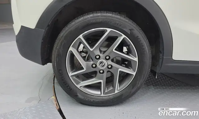 SsangYong TIBOLI 2022 1.5 автомат (гидро), миниатюра 5