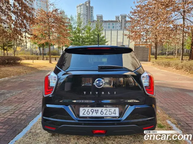 SsangYong TIBOLI 2022 1.5 автомат (гидро), миниатюра 3