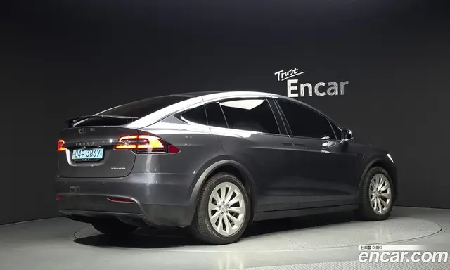 Tesla Model X 2019 0.3 автомат (гидро), миниатюра 2 Tesla Model X 2019 0.3 автомат (гидро), миниатюра 2