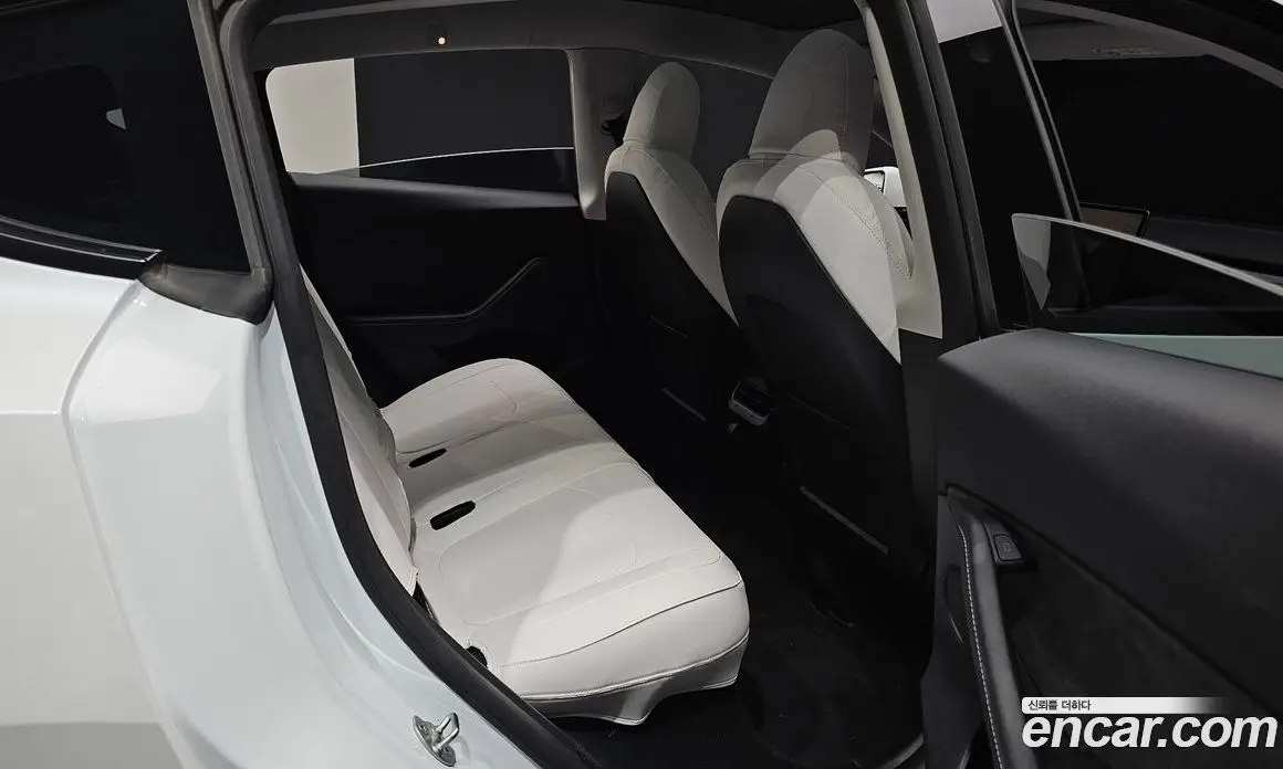 Tesla Model Y 2024 0.2 автомат (гидро), фото 16